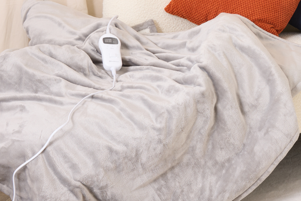 Sofa So Good: The Heated Throw You’ll Never Leave