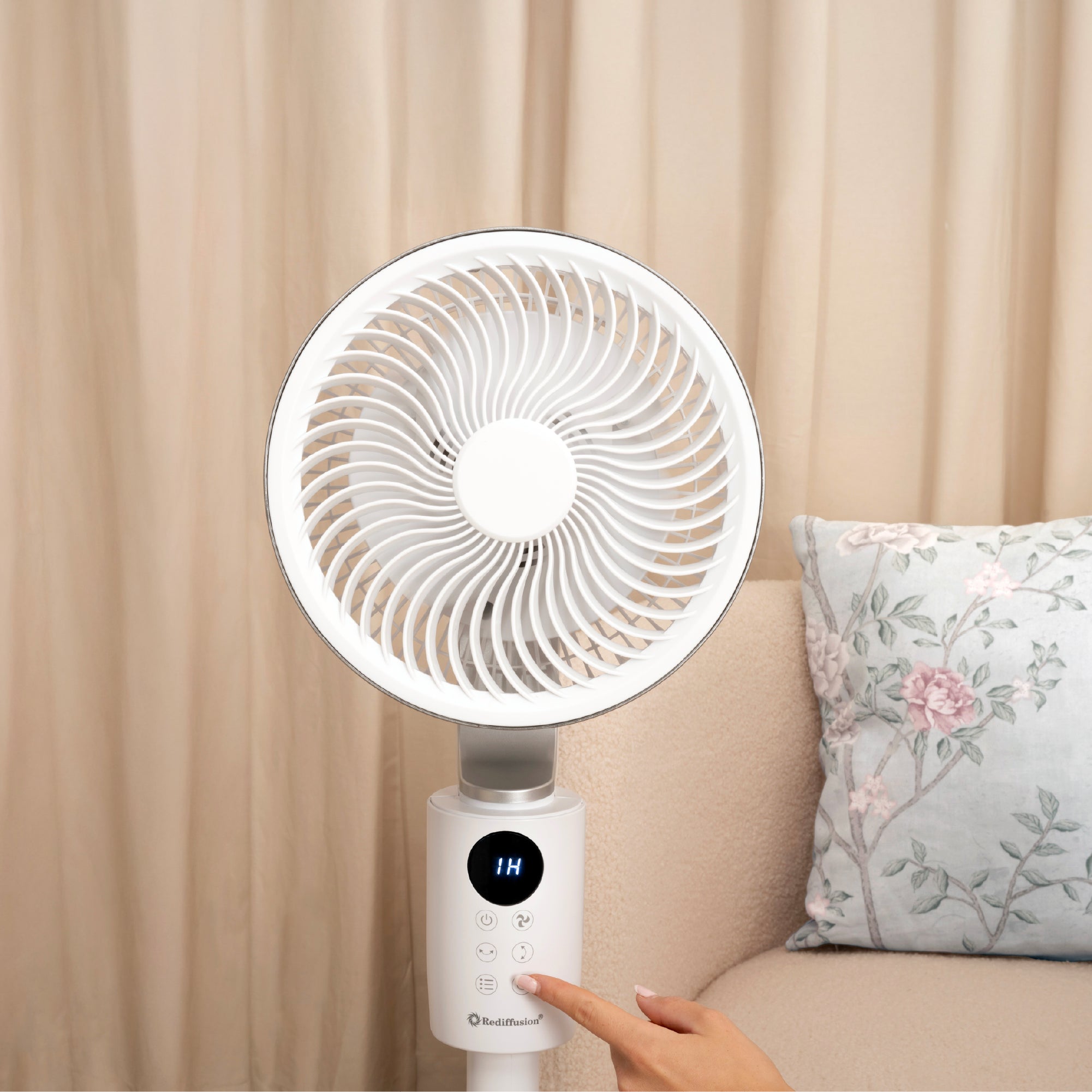 Rediffusion Air360 Oscillating Fan - White